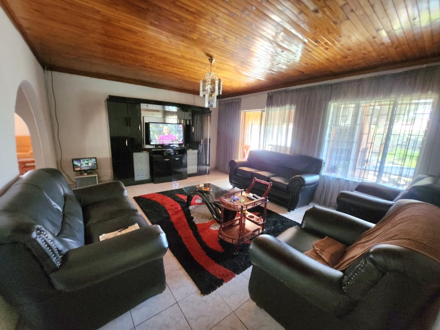 5 Bedroom Property for Sale in Stilfontein Ext 4 North West